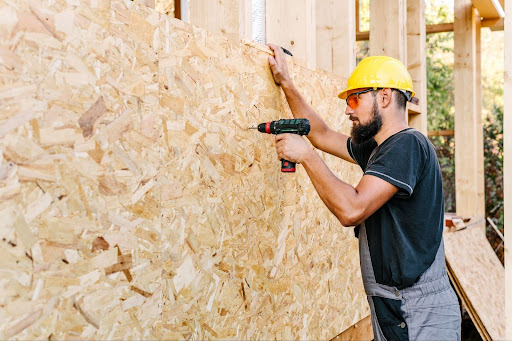 ألواح OSB (Oriented Strand Board)