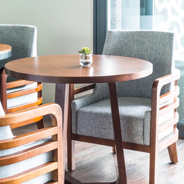 تفصيل طاولات خشب